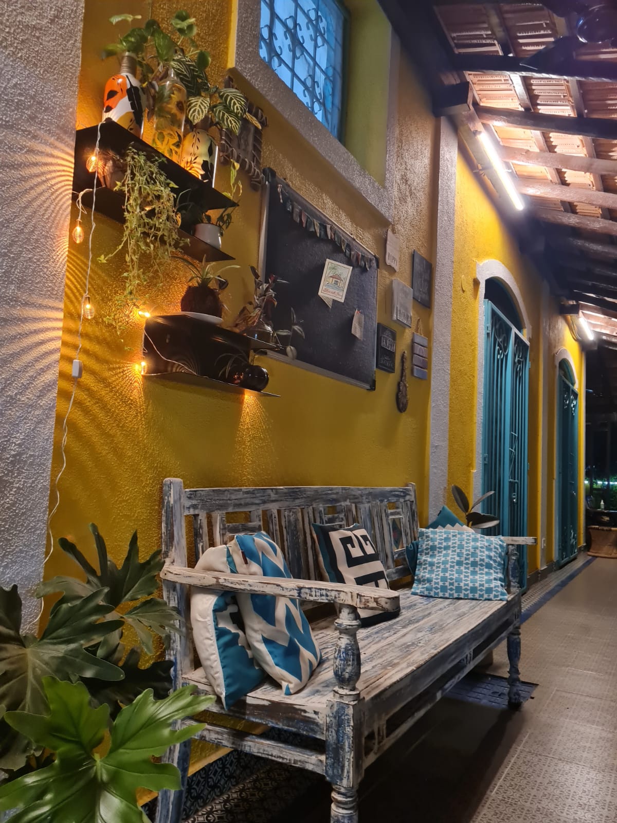 Rustic bench in the verandah at Valentine Villa